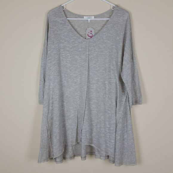 Umgee Gray Tan Reverse Hemline Tunic - Picture 1 of 7